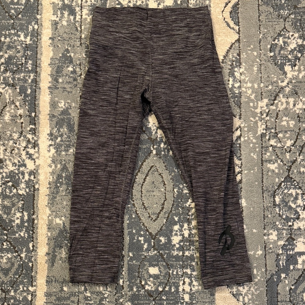 Peloton Lululemon Spirit Align Crop 23"